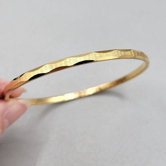 Vintage Monet Gold Tone Bangle Bracelet Brushed Textured Scalloped Design - Picture 1 of 8